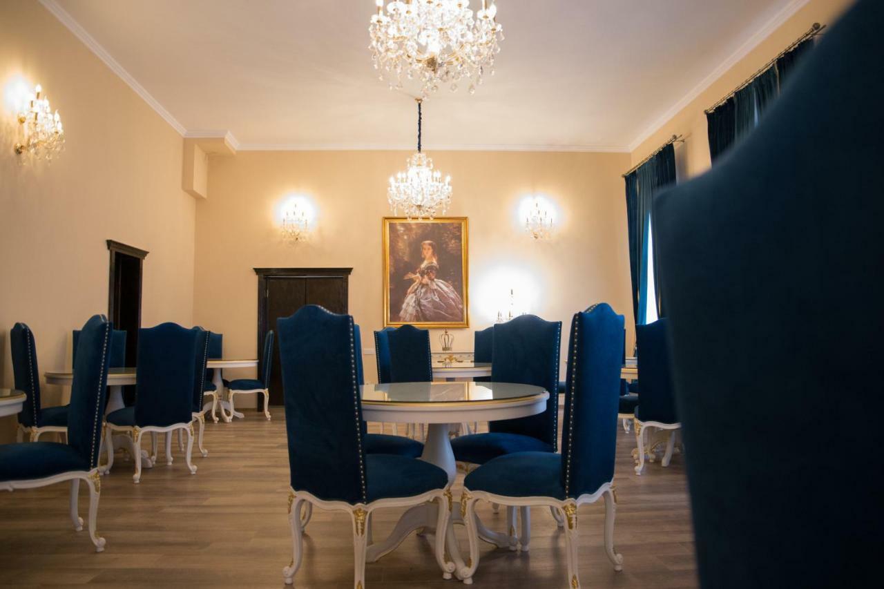Hotel Boutique Vila Lakastel Синая Экстерьер фото