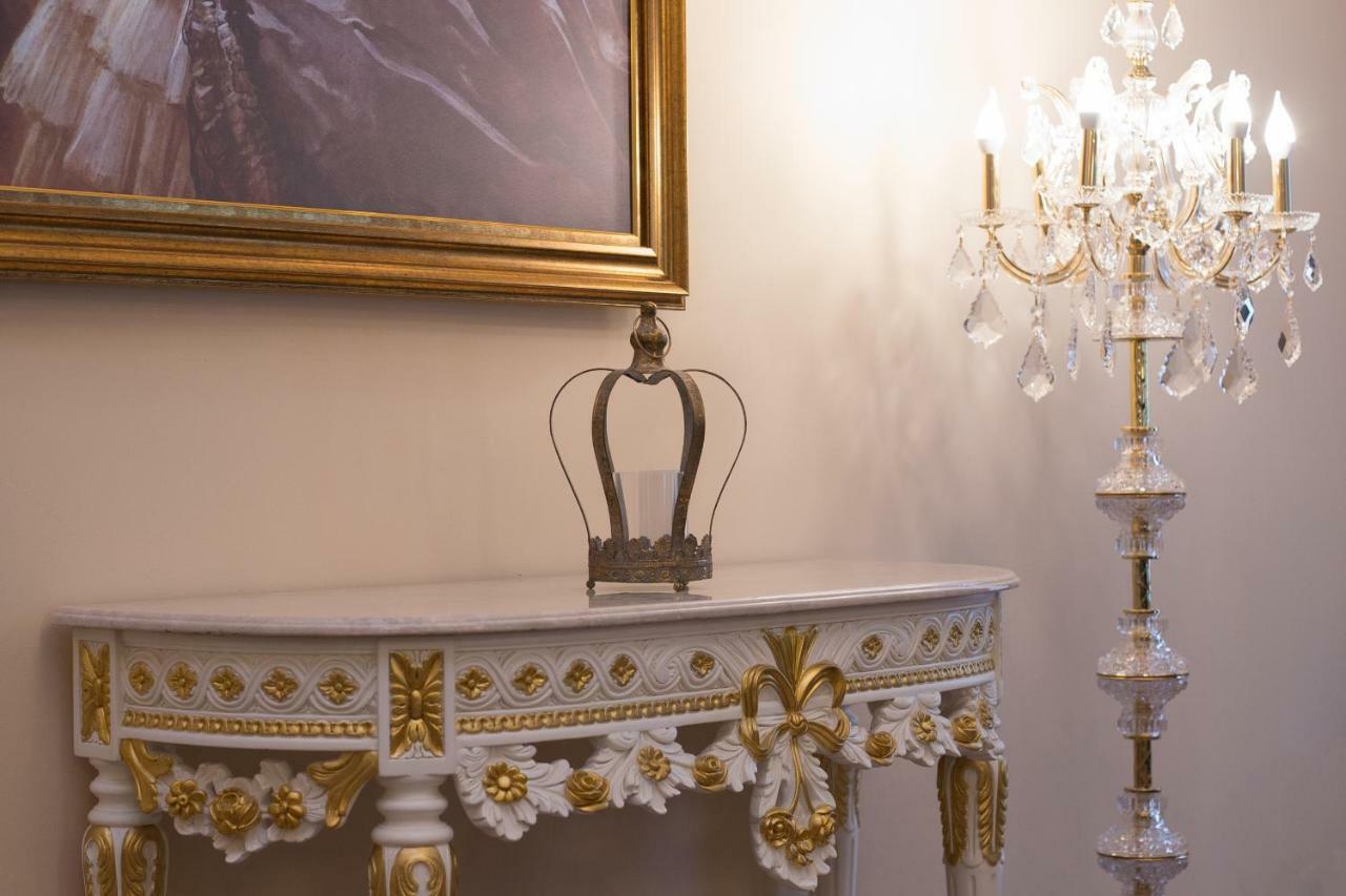 Hotel Boutique Vila Lakastel Синая Экстерьер фото