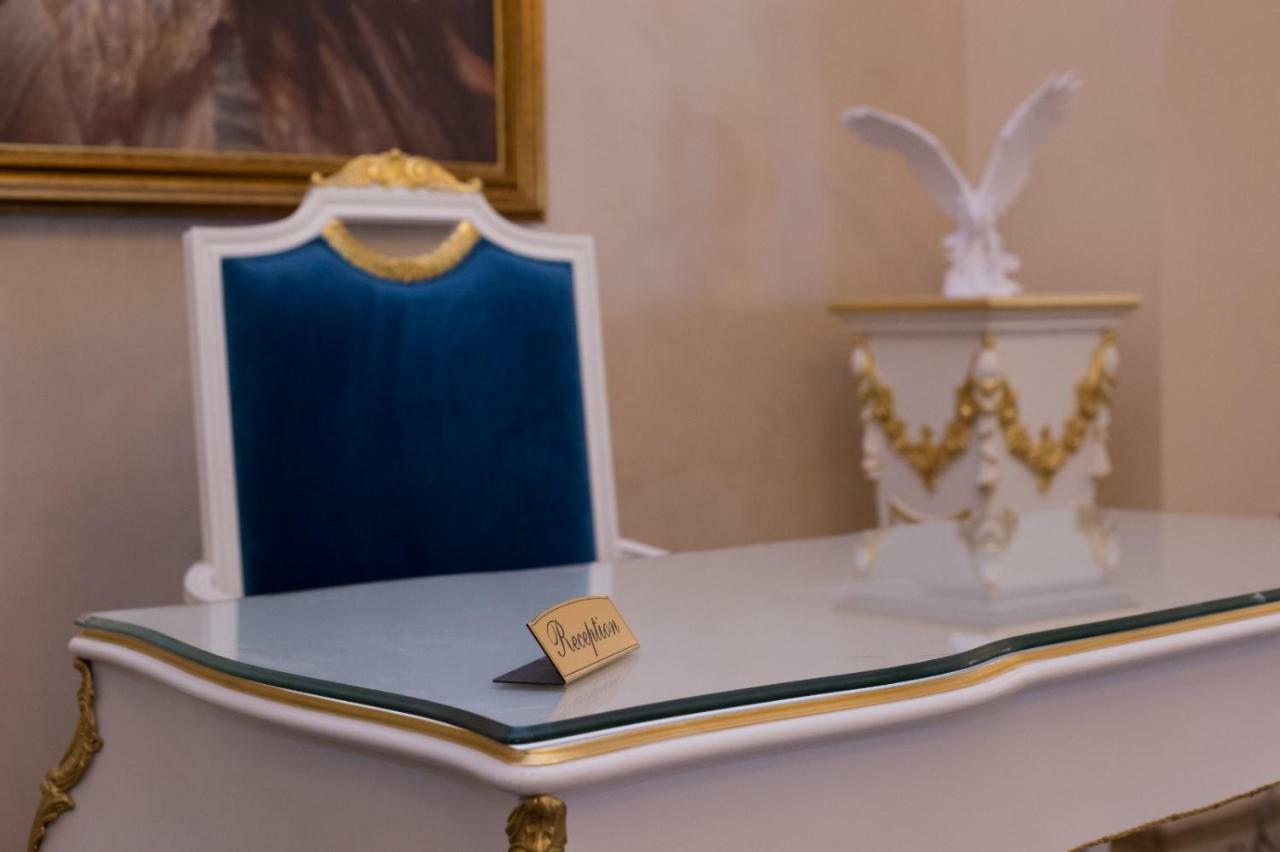 Hotel Boutique Vila Lakastel Синая Экстерьер фото