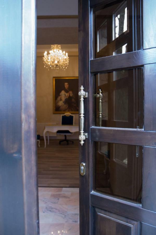 Hotel Boutique Vila Lakastel Синая Экстерьер фото